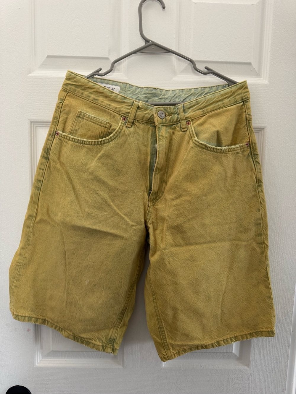 Zara Women's Yellow Flat-Front Jeans